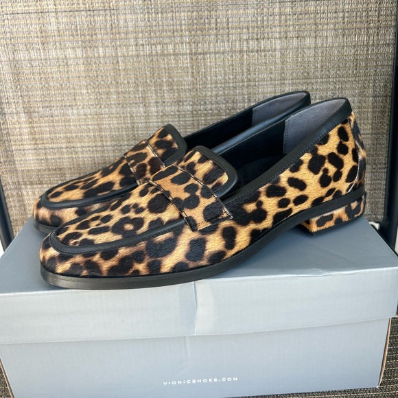 Vionic Women’s size 9 Sellah Calf Hair Animal Print Loafers Leather Black Shoes - Picture 1 of 8